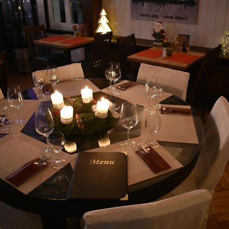 Hotel Restaurant Meints4You Im Burgerhof Recklinghausen Esterno foto