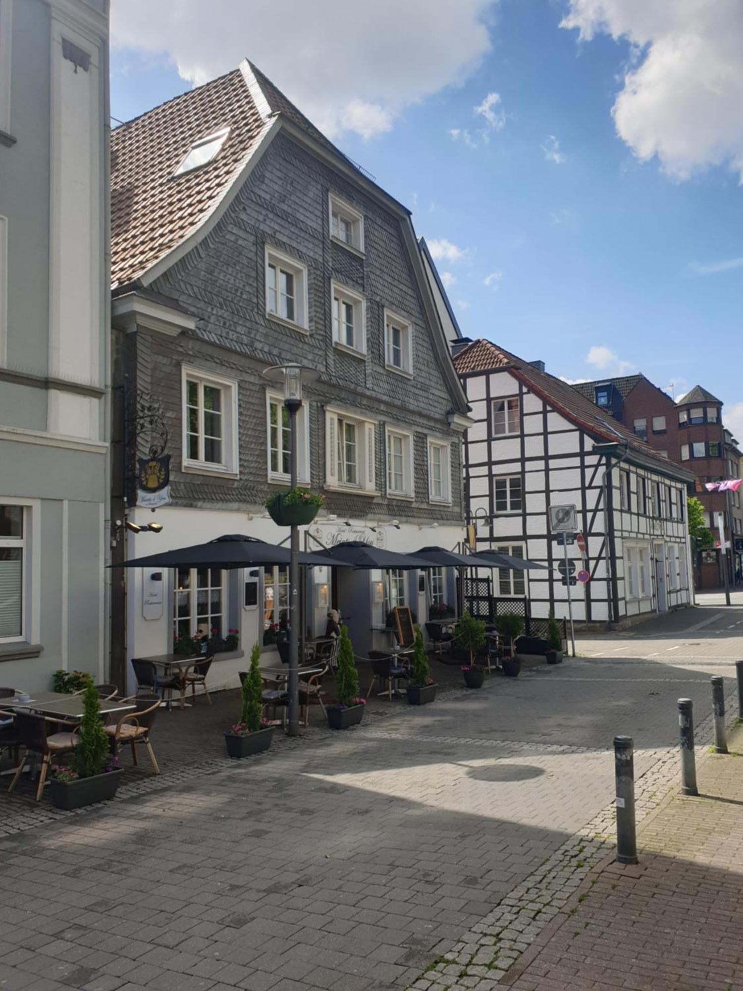 Hotel Restaurant Meints4You Im Burgerhof Recklinghausen Esterno foto